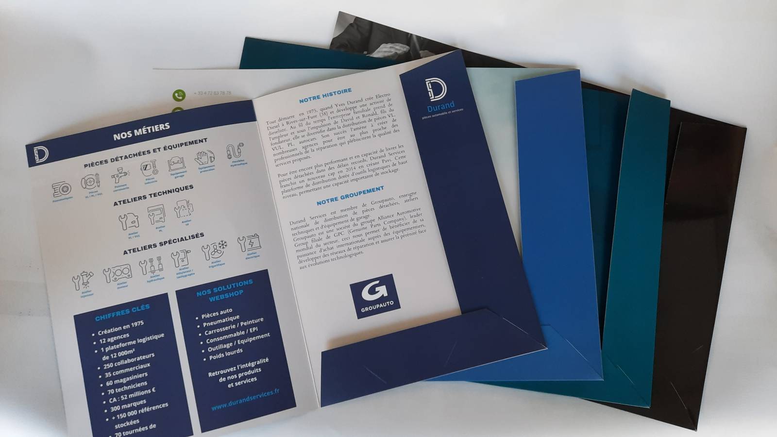 Où imprimer ces pochettes à rabats près de Villeurbanne à côté de Lyon