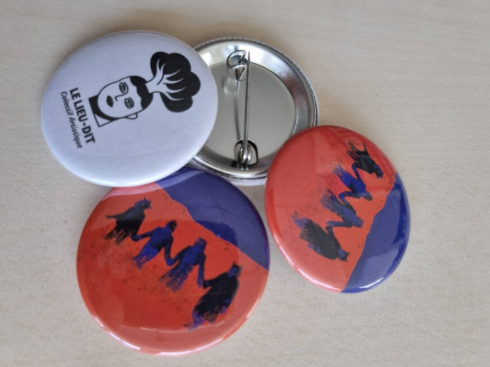 Badges épingles personnalisés
