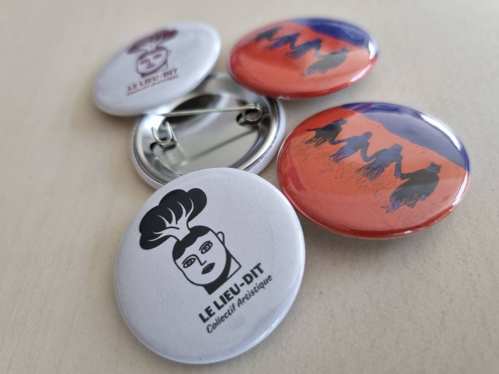 Badges épingles personnalisés