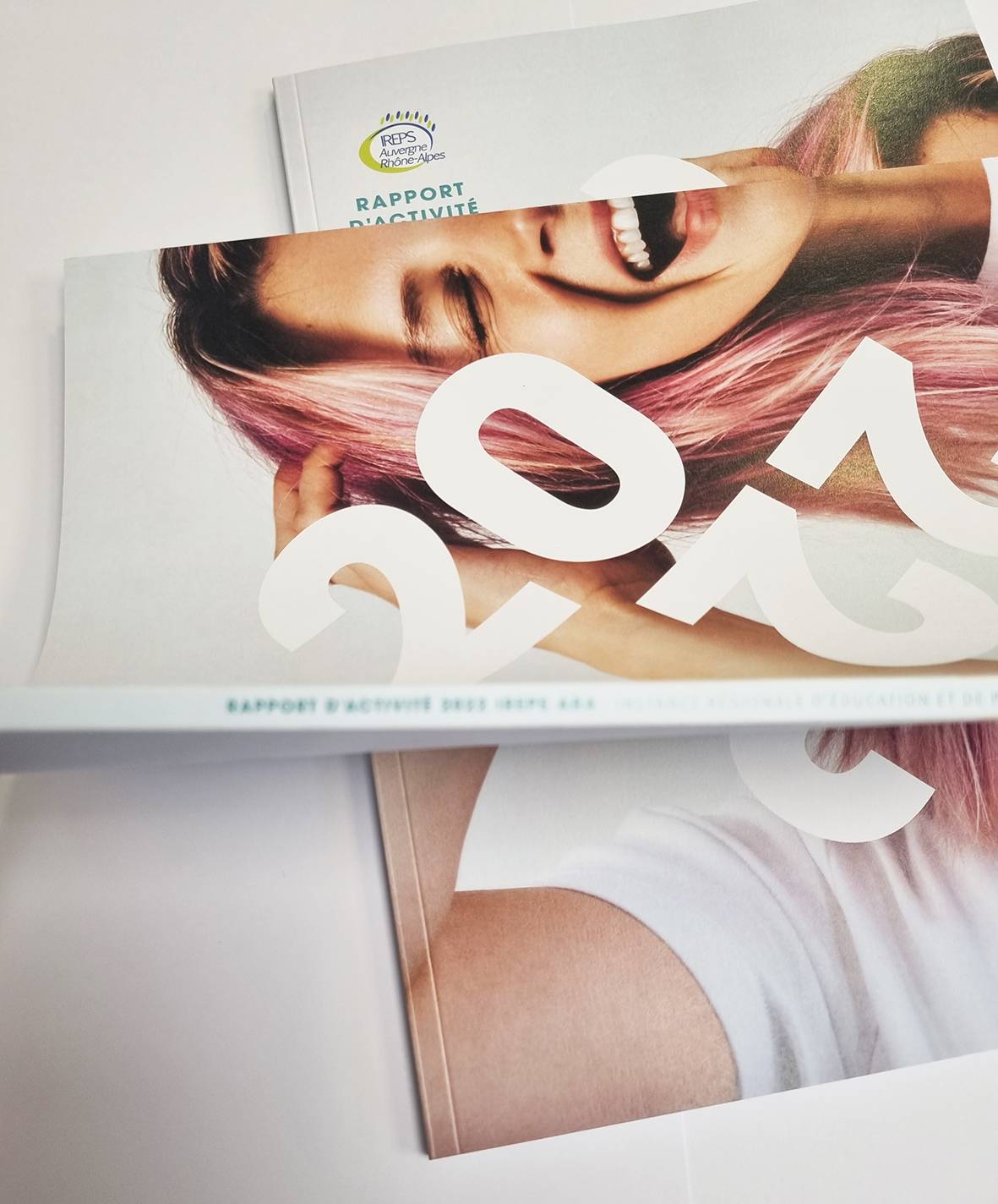 Rapport d'activité brochure en dos carré collé sur Lyon