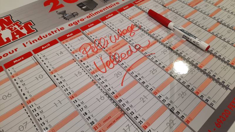 Calendrier 40 x 60 cm pelliculage Velleda client Brignais