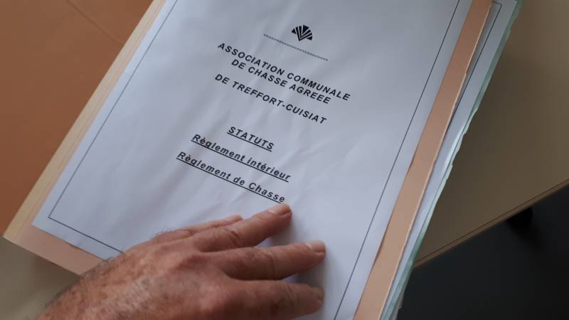 Archives de l'Ain, exemple de dossier