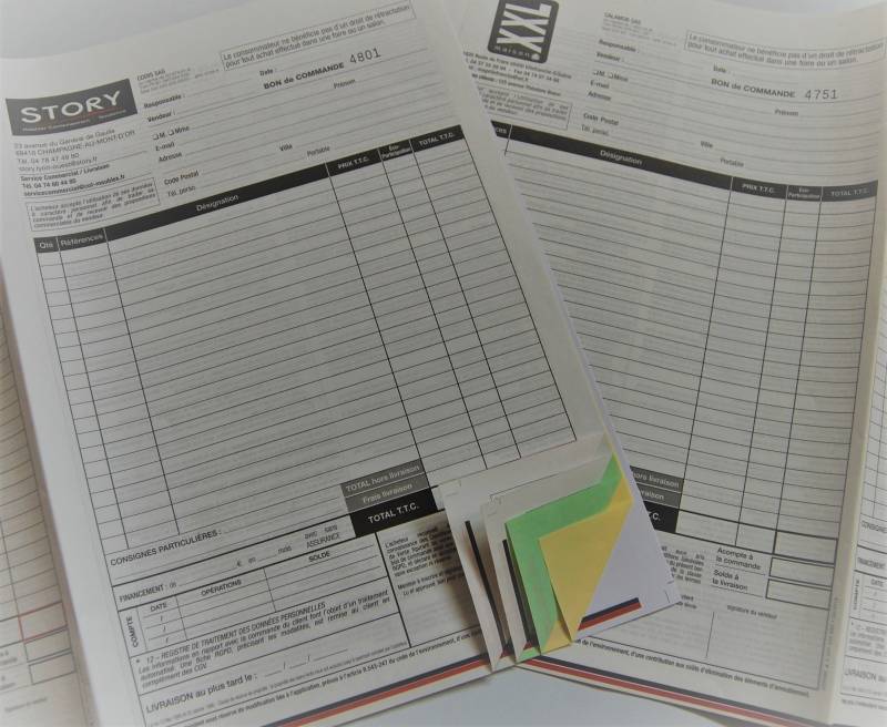Carnets de 25 liasses de 6 feuillets numérotés magasins Lyon et sa région
