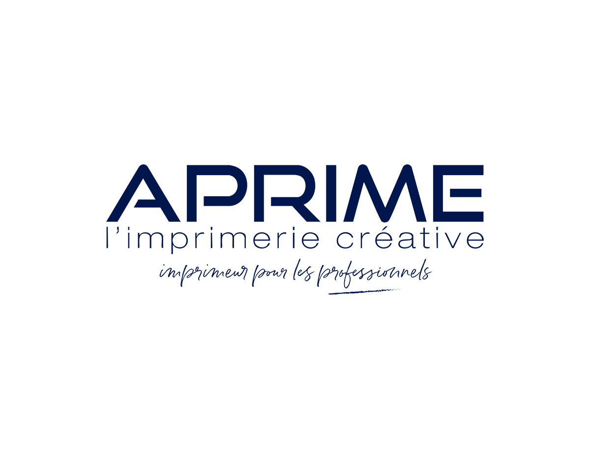 CLAIRE / GERANTE / LA CHEFFE D’ORCHESTRE DE L’EQUIPE !